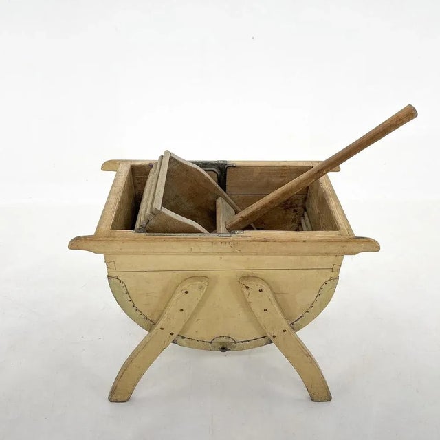 Rustic Wooden Washing Mashine or Planter, 1900s For Sale - Image 3 of 13