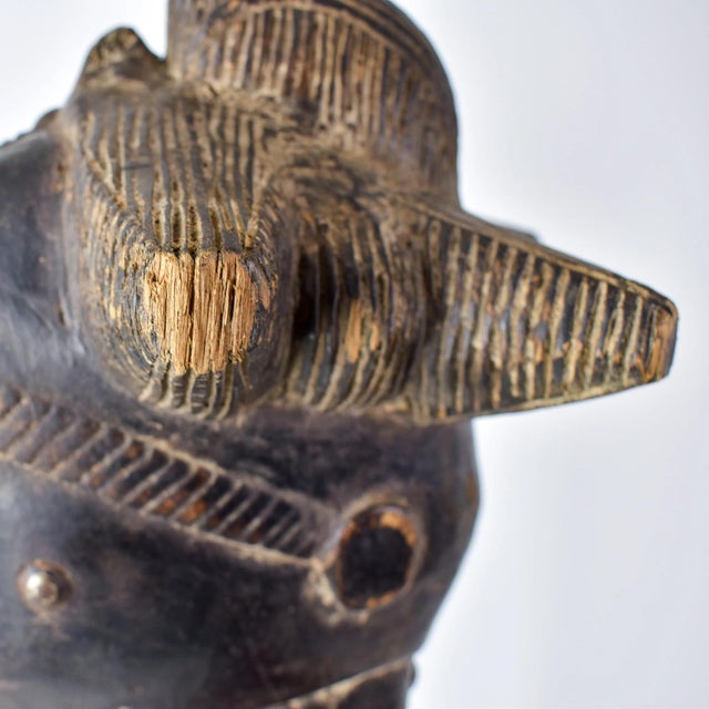 Early 20th Century Anyi Attye Standing Male Figure Côte d'Ivoire For Sale - Image 15 of 17