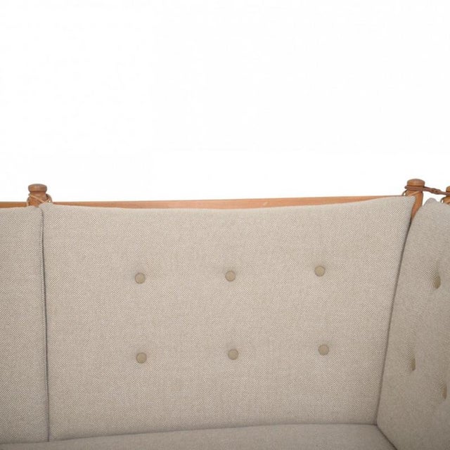 Spokeback Sofa in Hallingdal Fabric by Børge Mogensen, 1963 For Sale - Image 5 of 18