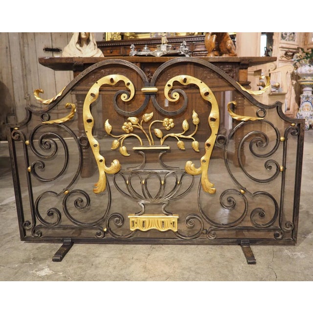 1950s French Wrought Iron Firescreen With Gilt Highlights, Signed Bataillars For Sale In Dallas - Image 6 of 18