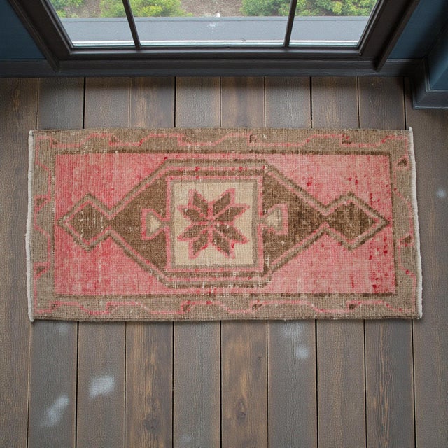 Farmhouse 1970s Small Turkish Rug - 1′7″ × 3′1″ For Sale - Image 3 of 11