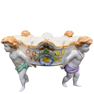 Von Schierholz Germany C. 1930–1945 Porcelain 4 Cherubs Handmalerei Centerpiece For Sale