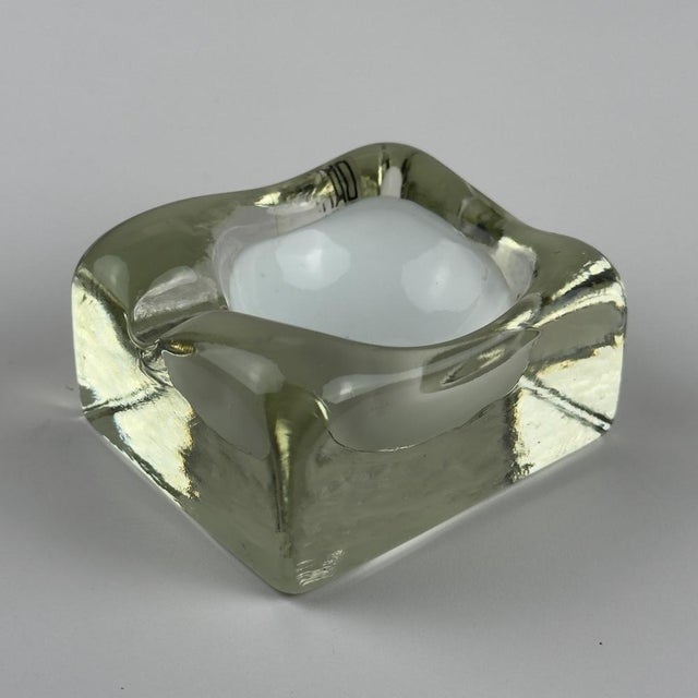 White Vintage Murano Glass Ashtray from Alfredo Barbini, Italy, 1980s For Sale - Image 8 of 15