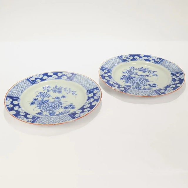 Chinoiserie Pair of Antique English or Irish Delft Pottery Chinoiserie Blue Decorated Plates For Sale - Image 3 of 11