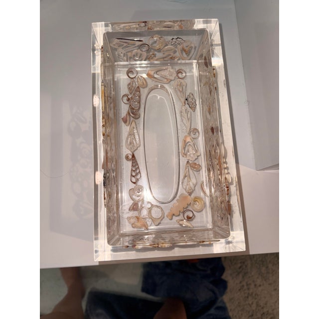 Mid 20th Century Vintage Thick Lucite Shell Encrusted Tissue Holder For Sale - Image 5 of 12