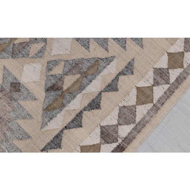 Beige Grey Wool Jute Kilim Premium Flatweave Scandinavian Rug 5x8Ft. For Sale - Image 12 of 12