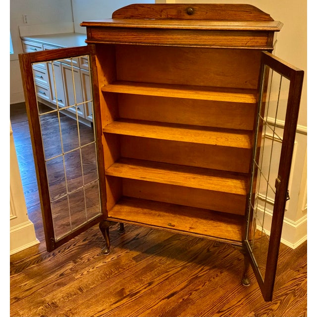 Antique Queen Anne Style Oak Bookcase With Leaded Glass Doors, C. 1910 For Sale In Seattle - Image 6 of 9