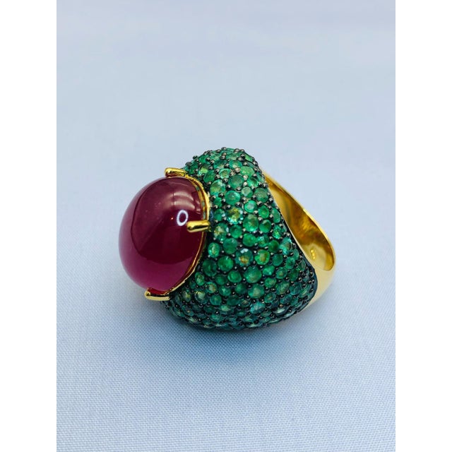 Bochic "Orient" Natural Emerald & Ruby Cocktail Ring Set In 18K Gold & Silver Natural Cabochon Ruby - 17.50 Carat Natural...