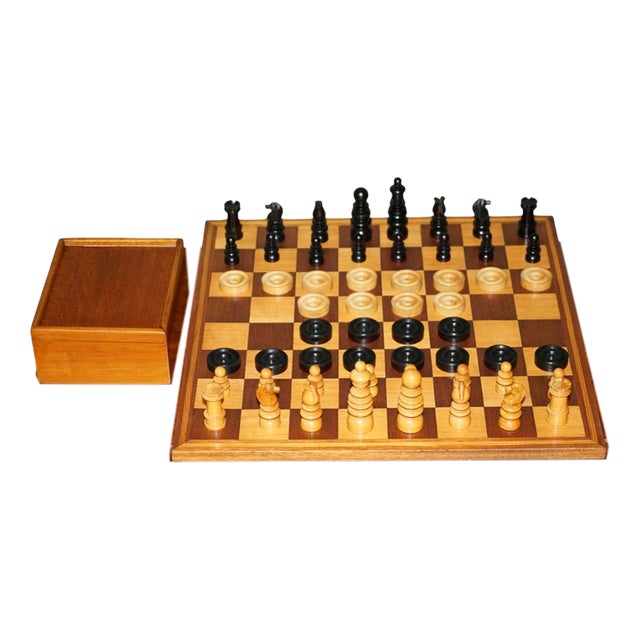 Vintage English Pattern Boxwood & Ebonised Chess Set, 1950, Set of 32 For Sale