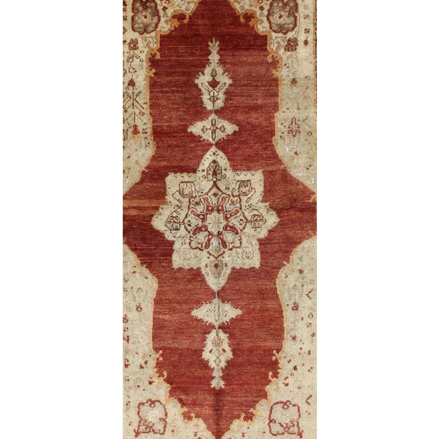 Antique Turkish Oushak Rug With Stretched Medallion in Red, Ivory, Cream, Gray For Sale - Image 4 of 8