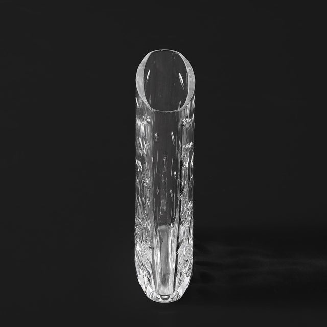 Mid-Century Modernist Cut Crystal Vase W/ Leaf Form Motif Signed Tiffany and Co For Sale - Image 9 of 12