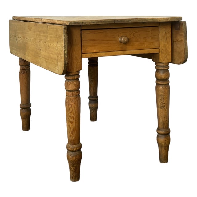 19th Century English Pine Drop Leaf Table For Sale