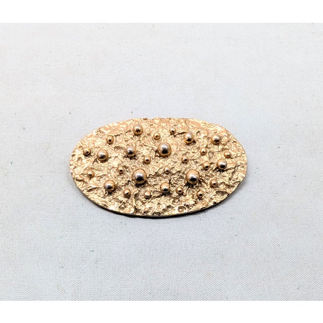 Vintage 1972 Signed Napier Oval Goldtone Bumpy Brooch For Sale In Philadelphia - Image 6 of 7