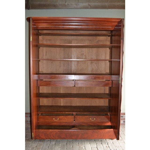 19th century Dutch mahogany Biedermeier cabinet. The dimensions are 224x170x59. Completely removable. Shelves and drawers...
