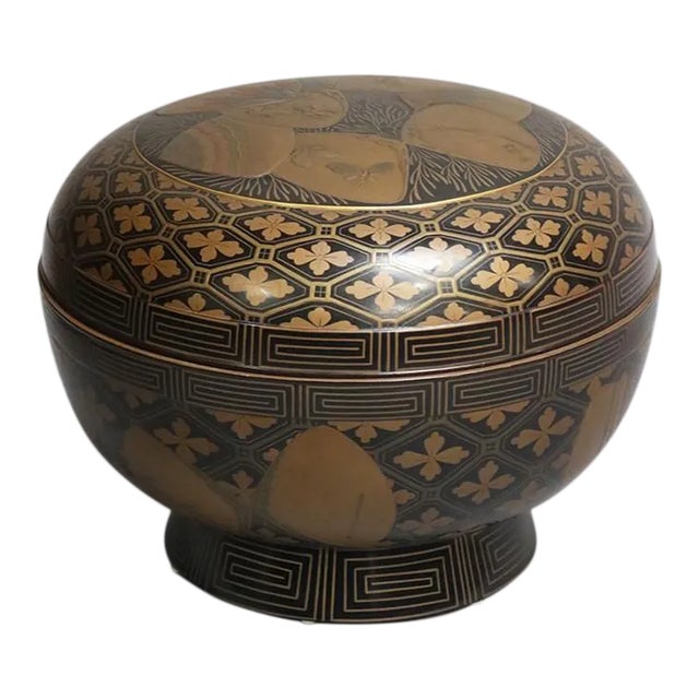 1900s Black Lacquered Gilded Box For Sale