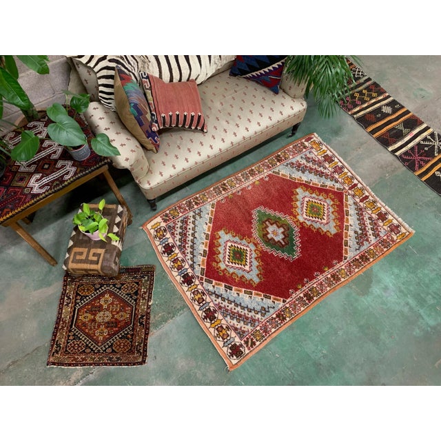 Moroccan Berber Tazenakht Rug in Red & Blue For Sale - Image 3 of 10