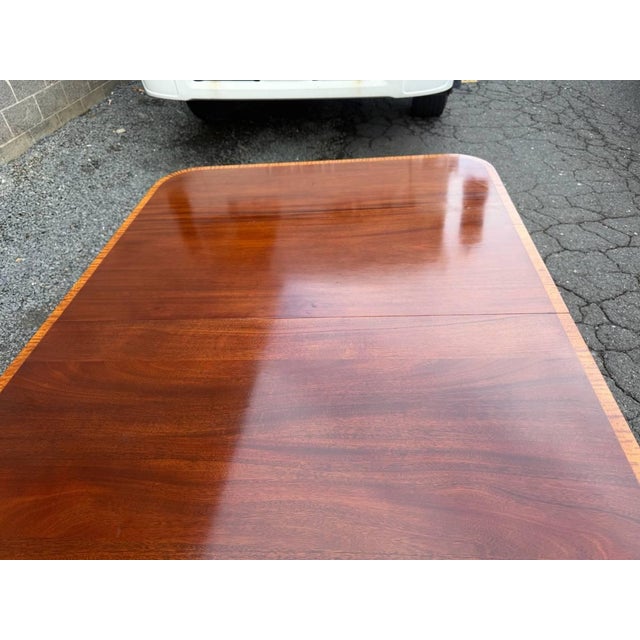 Brown Vintage Regency Style Cross Banded Mahogany Dining Table With 2 Leaves by Biggs Furnture For Sale - Image 8 of 18