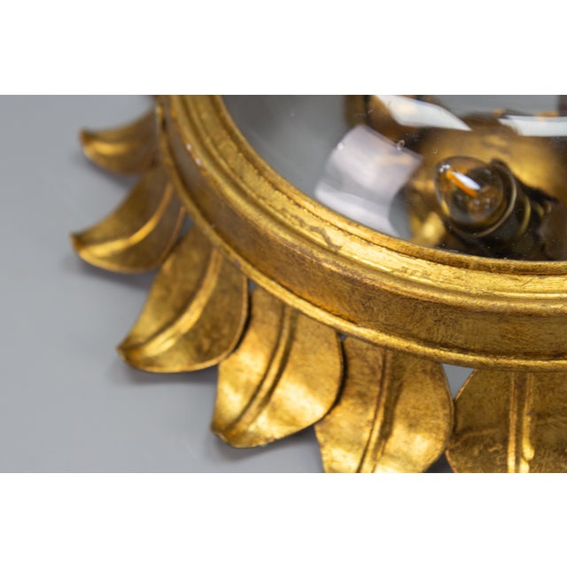 1950s Gilt Metal and Clear Glass Sunburst Shaped Flush Mount or Wall Light, 1950s For Sale - Image 5 of 18