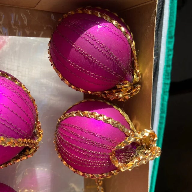 Hollywood Regency Vintage West Germany Hot Pink Ball Ornaments- Set of 8 For Sale - Image 3 of 6