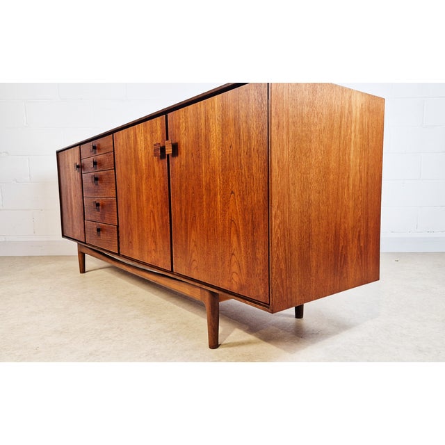 Model 4060 Credenza by Ib Køfod-Larsen for G Plan, 1960s For Sale - Image 4 of 14