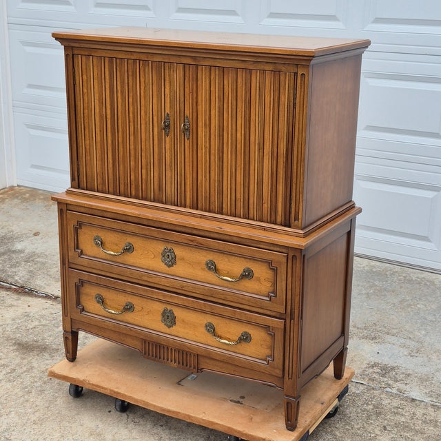 Mid 20th Century Henredon French Regency Gentleman’s Chest Tall Highboy Dresser For Sale - Image 15 of 15