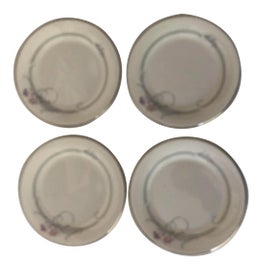 Example of Royal Doulton Dinnerware