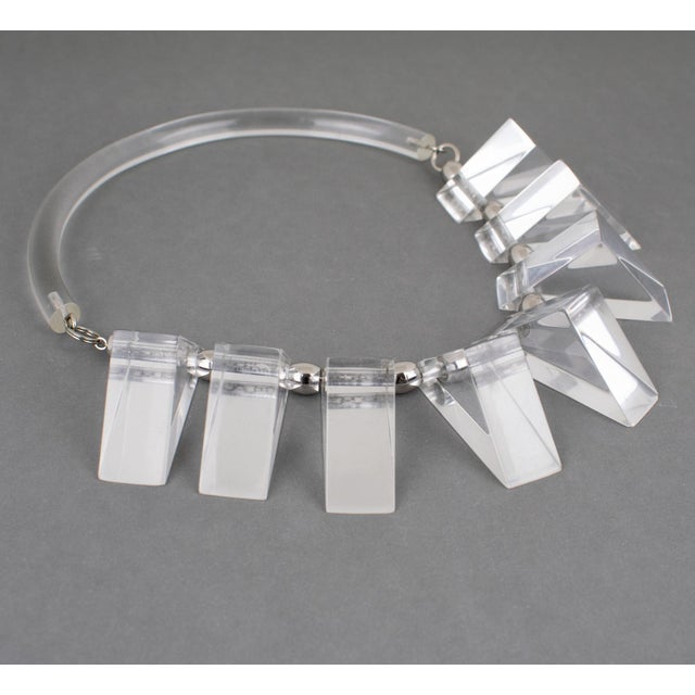 Judith Hendler Clear Acrylic Neck-Ring Choker Necklace For Sale In Atlanta - Image 6 of 18