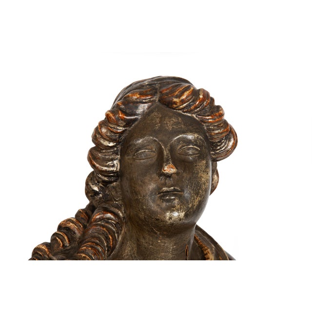 Pair of Carved Polychromed Wood Reliquary Busts of Saints, 17th/18th Century For Sale - Image 6 of 18