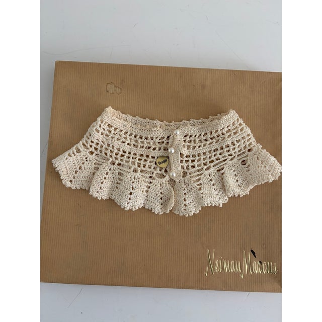Vintage Handmade Brugge Belgian Lace Collar Collection With Lace Cravat in Original Neiman Marcus Box – Set of 5 For Sale - Image 11 of 17