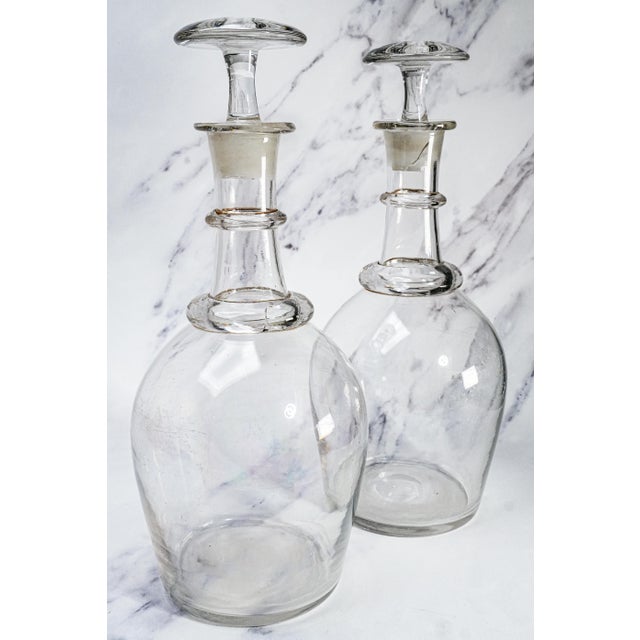 Victorian Nice Pair of 19th Century Antique Handblown Large Clear Glass Decanters Barware For Sale - Image 3 of 16