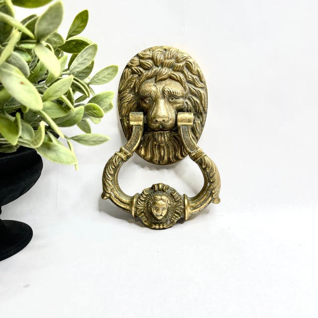 English Antique Lion Head Brass Door Knocker For Sale - Image 3 of 11