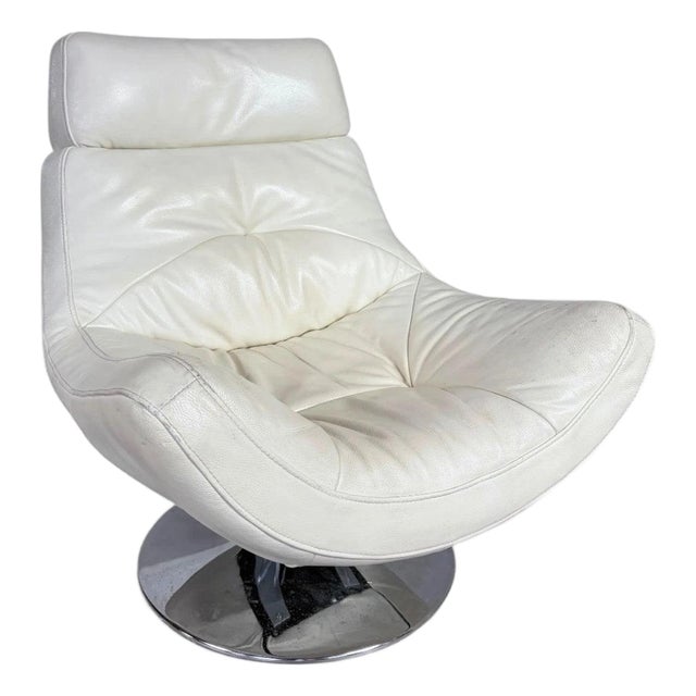 Vintage Swivel Lounge Chair with Chrome Tulip Base, 1970s For Sale