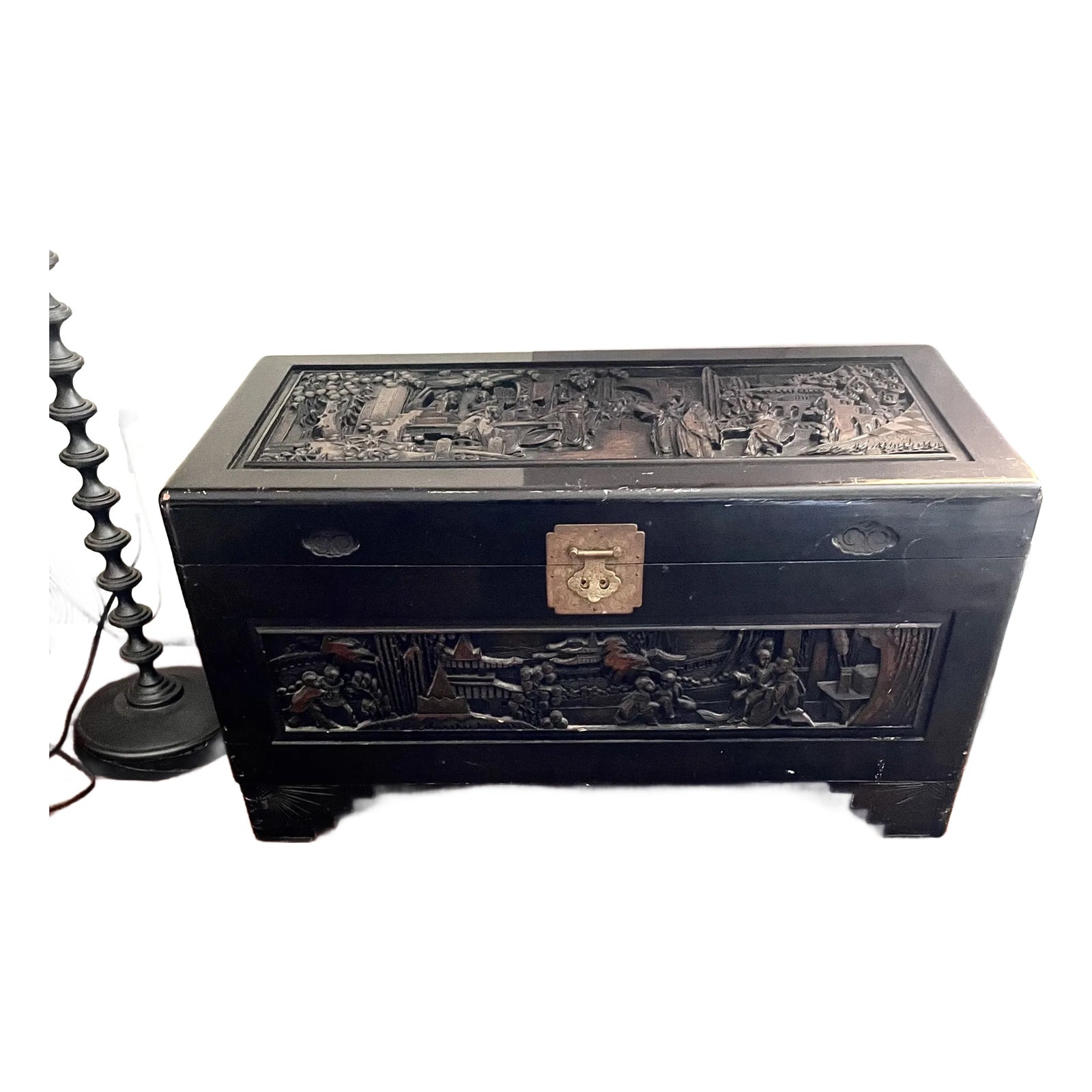 1980s Vintage Majestic Co. Carved Wooden Chinoiserie Trunk/Chest