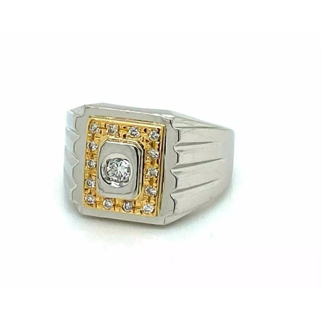 Late 20th Century Platinum & 18k Gold Diamond Rectangular Top Ring - Size 8.5 For Sale - Image 5 of 7