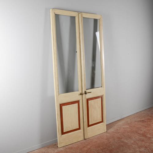 Two-Tone Double-Door in Glass For Sale - Image 3 of 9