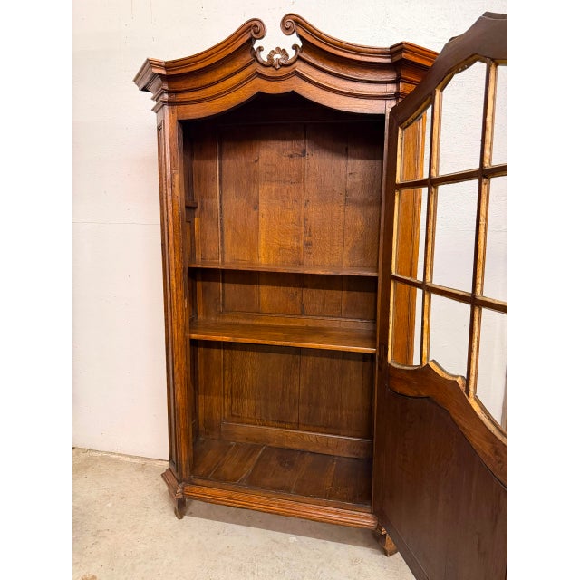 French Late 19th Century Louis XV Style French Oak Bookcase With Glazed Glass Door, Circa 1860 For Sale - Image 3 of 18
