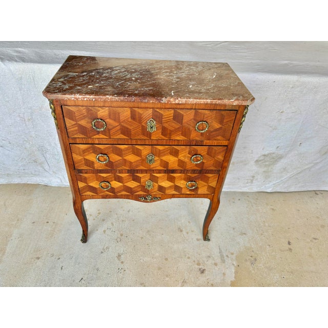 Early 20th Century Early 20th Century French Louis XV Style Marble Top Chest of Drawers For Sale - Image 5 of 12