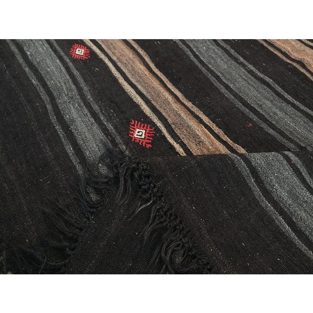 Galerie Shabab Collection Mid-20th Century Handmade Turkish Flatweave Kilim Accent Rug For Sale - Image 9 of 10
