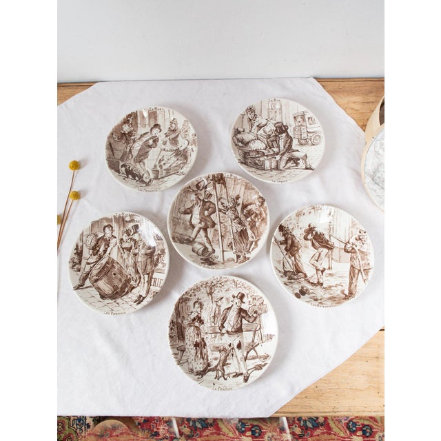 La Rue Plates from Sarreguemines, 1920, Set of 6 For Sale - Image 6 of 6