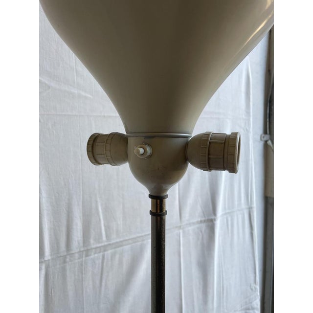 1930s Vintage Maison Jansen Style Floor Lamp in Wrought Brass, 1930s For Sale - Image 5 of 12