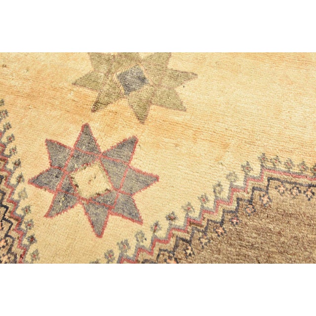 Qashqai Rug 4'3'' X 7' Ivory Wool Vintage Tribal Hand-Knotted Oriental Carpet For Sale - Image 4 of 13