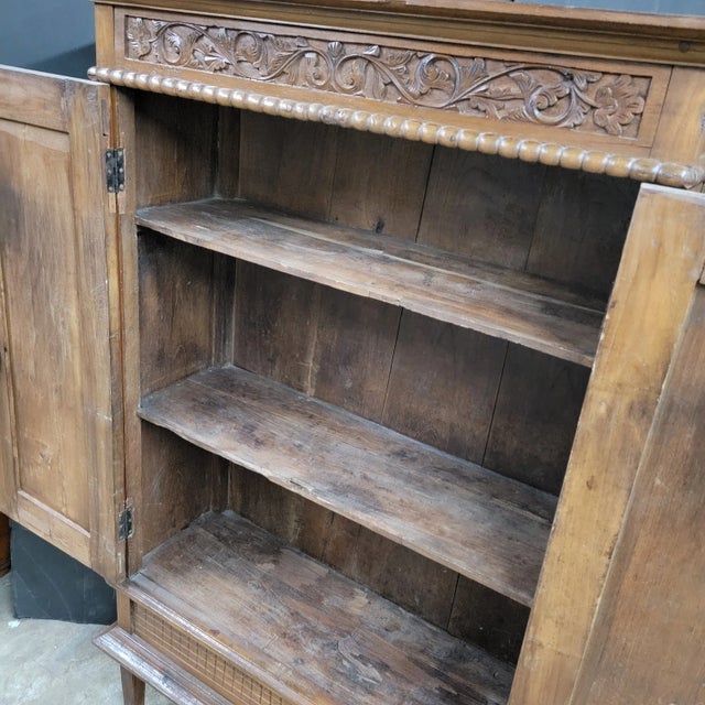 Early 20th Century Carved Walnut French Cupboard For Sale In Atlanta - Image 6 of 18