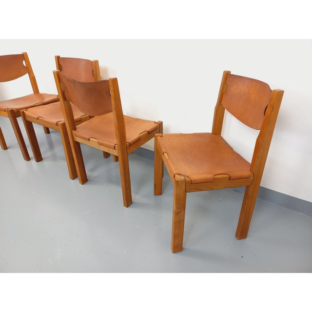 Vintage Chairs in Elm and Leather from Maison Regain, 1970s-1980s, Set of 4 For Sale - Image 6 of 18