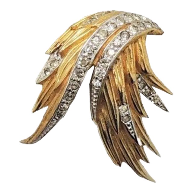 Vintage Signed Jomaz Small Rhinestone Fur Clip For Sale