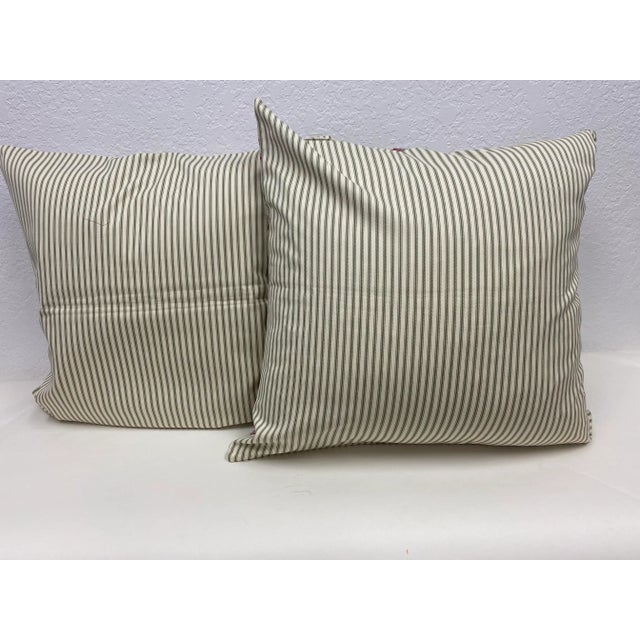 Early 21st Century Pair of 22" Square Pillows With a Pink & Purple Carnation Floral Pattern - Made in Uk. For Sale - Image 5 of 7