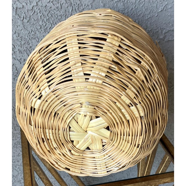 Late 20th-Century Handwoven Natural Willow “Lidded Milk Can” Decorative Storage Basket For Sale - Image 10 of 12