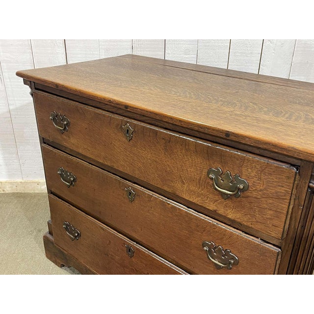 Late 19th Century English Oak Chest of Drawers For Sale - Image 9 of 17
