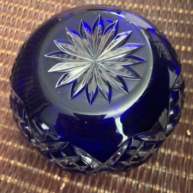 Bohemia Cobalt Blue Cut to Clear Crystal Rose Bowl For Sale - Image 4 of 4