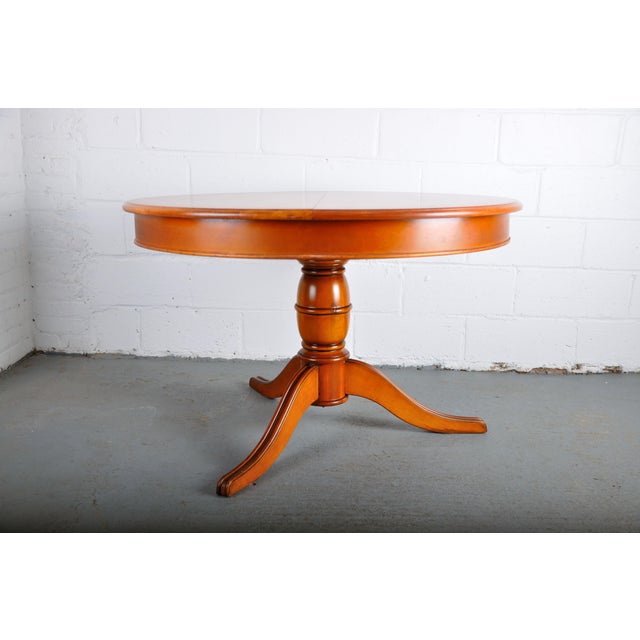 Vintage French Country Style Cherry Wood Round Central Pedestal Dining