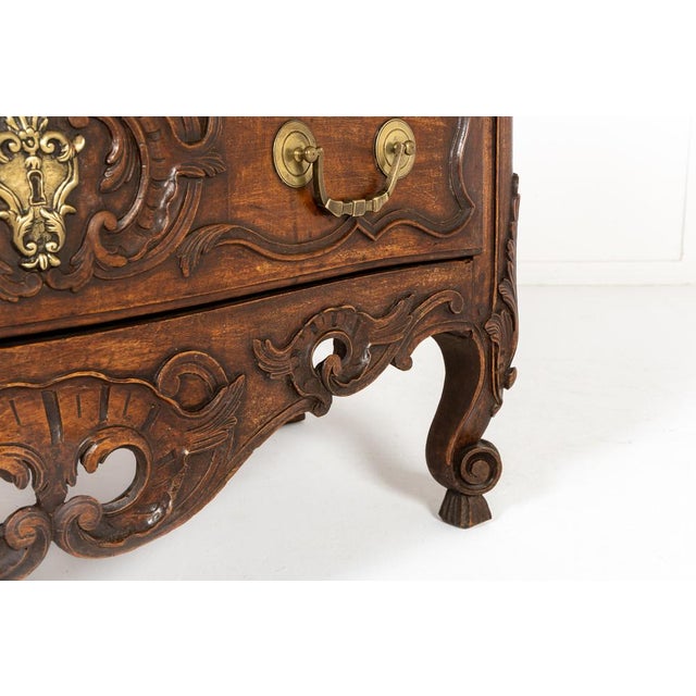 18th Century French Walnut Commode For Sale - Image 5 of 10